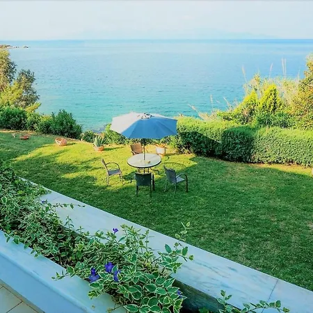 Sunny Retreat *